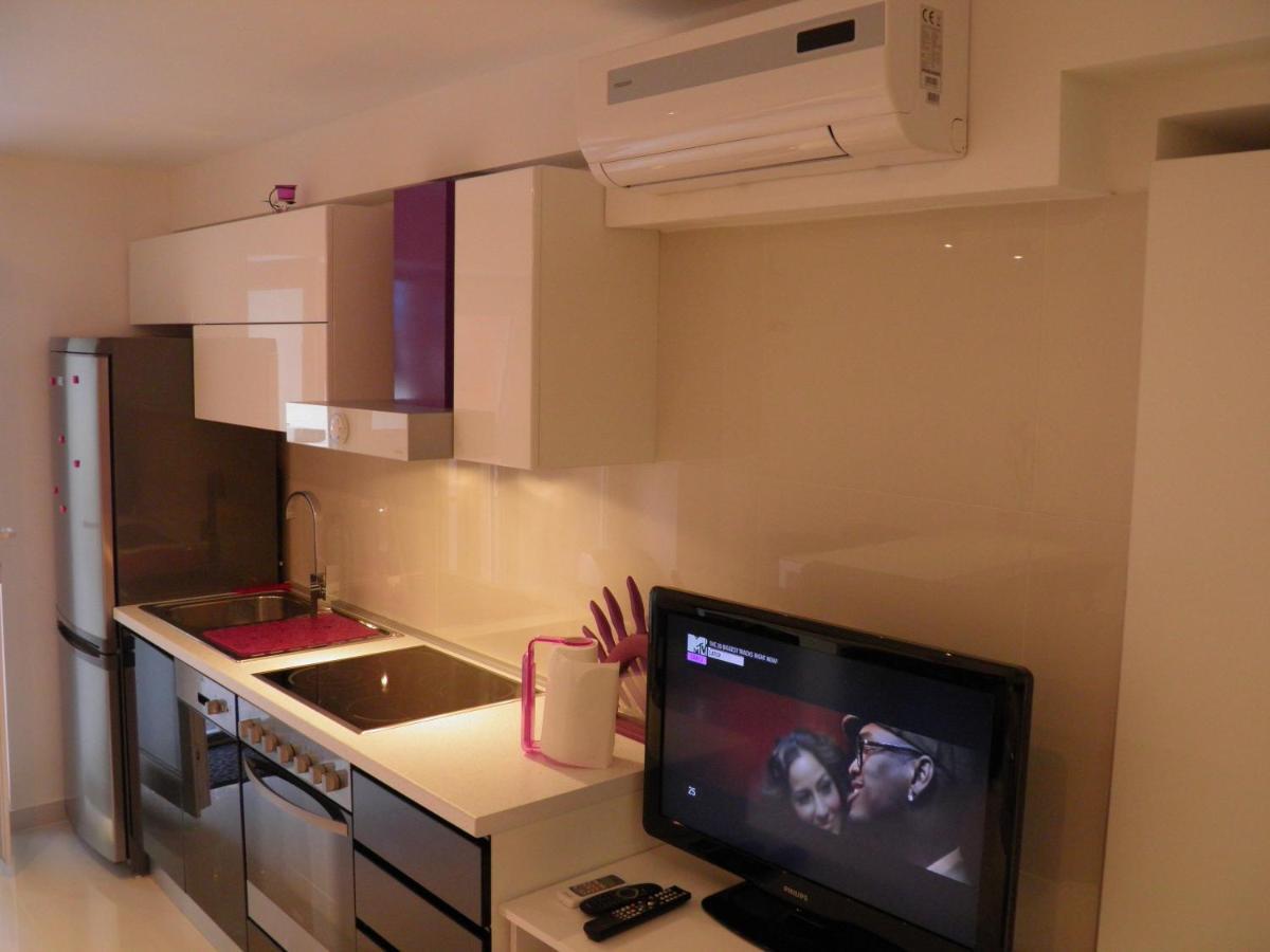 Studio Apartman Hotel สปลิท ภายนอก รูปภาพ