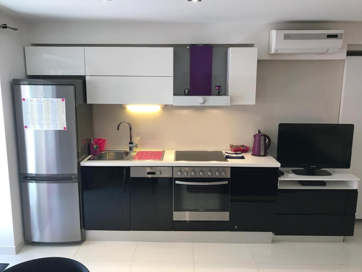 Studio Apartman Hotel สปลิท ภายนอก รูปภาพ